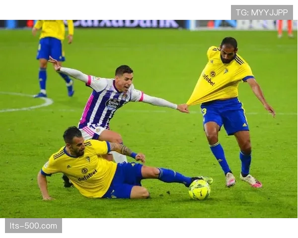 保级六分战前瞻:加的斯vs阿尔梅里亚,两队均为联赛失球最多队伍 保级六分战前瞻:加的斯vs阿尔梅里亚,两队均为联赛失球最多队伍